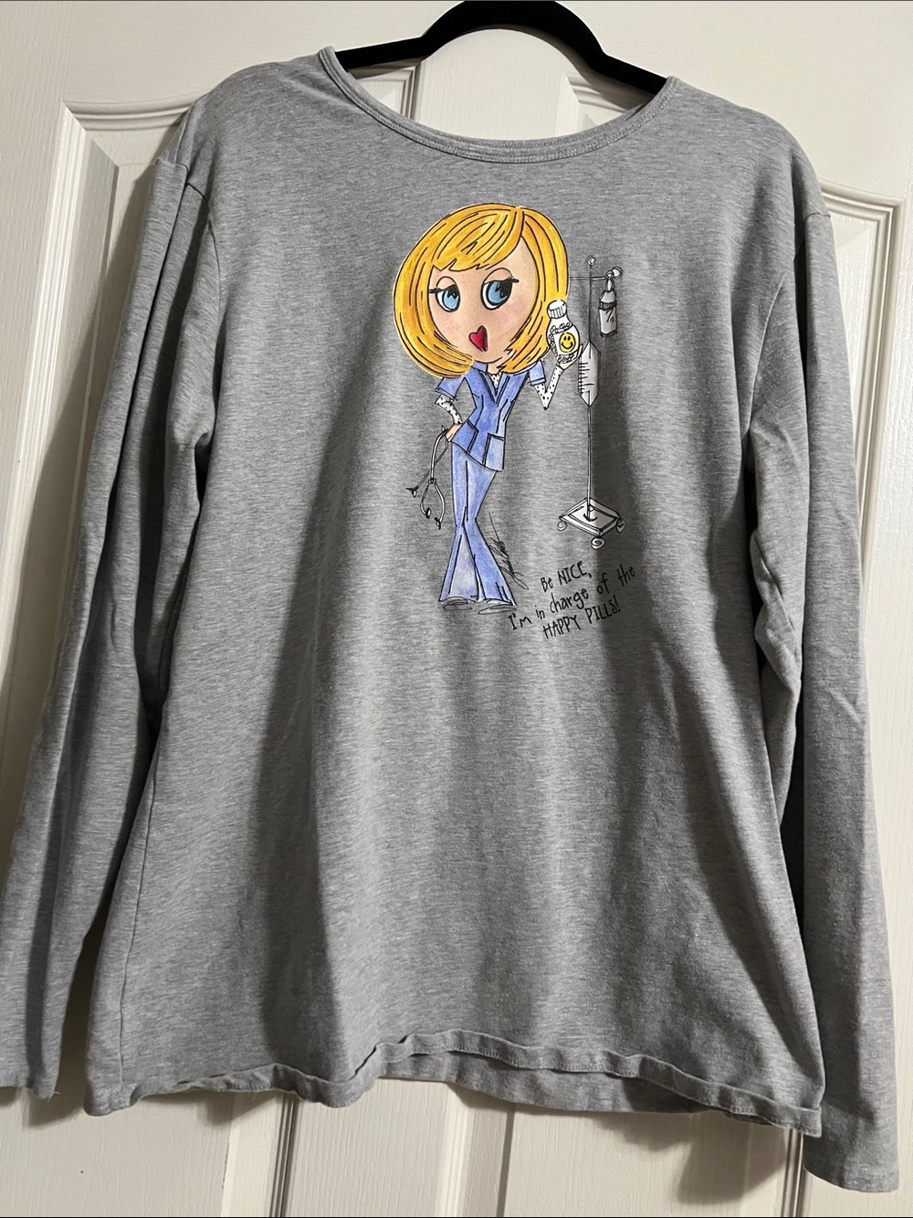 Gray Long-Sleeve Women's Cartoon Nurse Graphic Tee